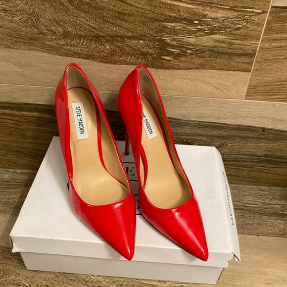 Steve Madden Red Stilettos - Picture 9 of 10
